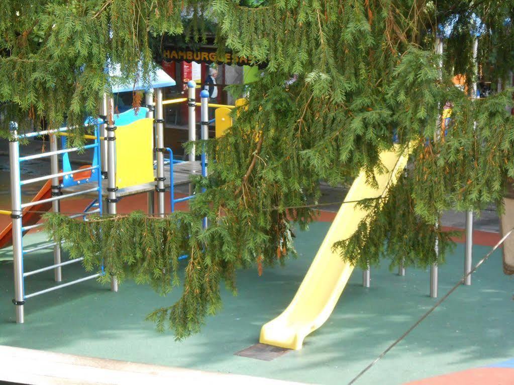 Hospedaje Torreon Onís Esterno foto